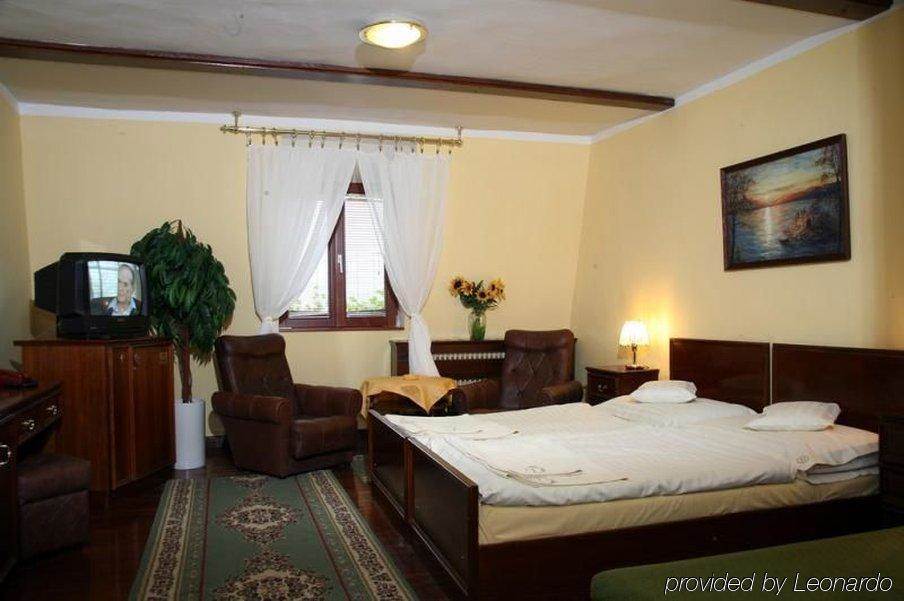Garni -Hotel Barbakan Levoča الغرفة الصورة