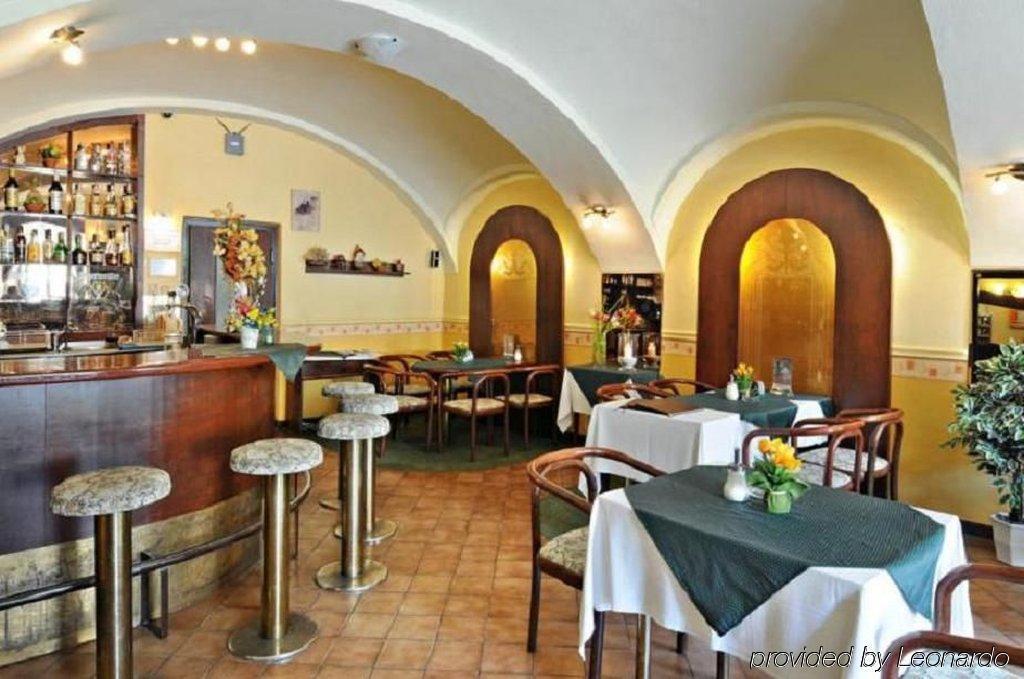 Garni -Hotel Barbakan Levoča المطعم الصورة
